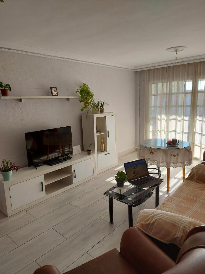 Hotel Habitacion Privada A 15 Min De La Playa/Piso Huelva Exterior foto